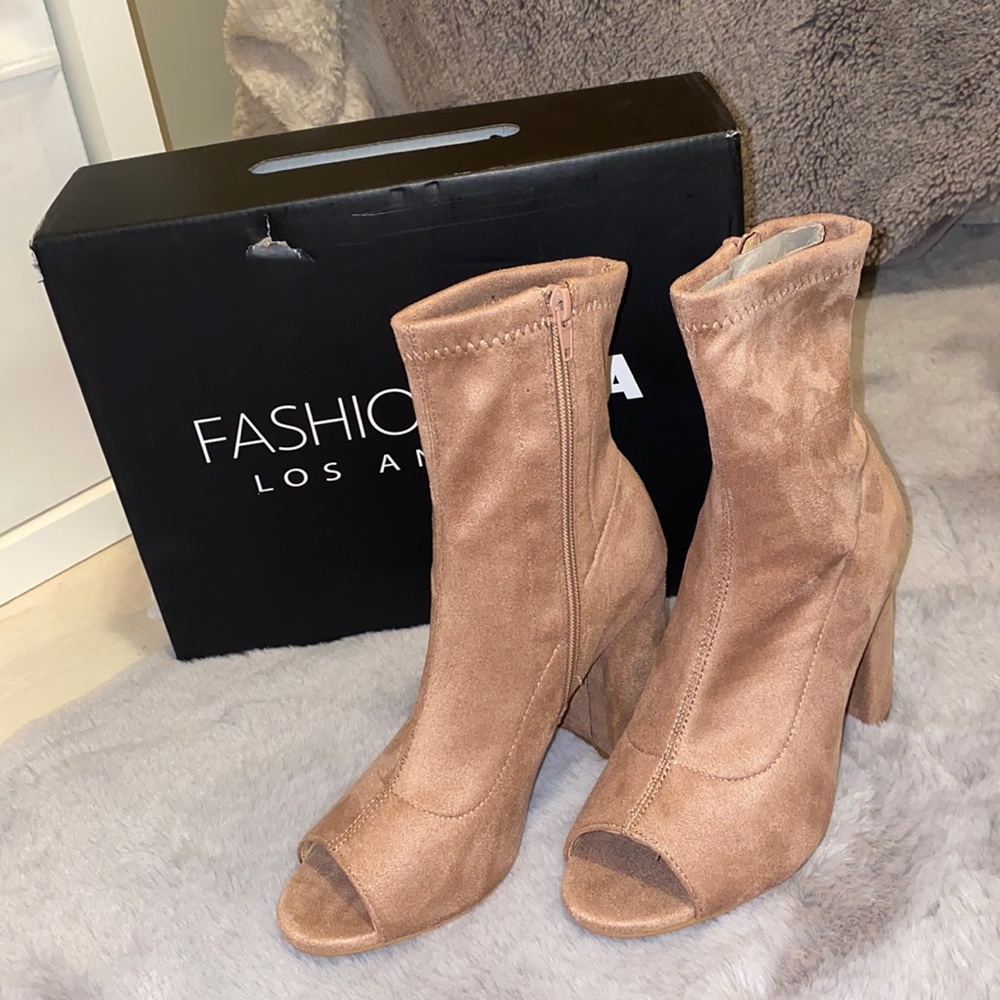 Last chance! STEP INTO THE LIGHT BOOTIES FN